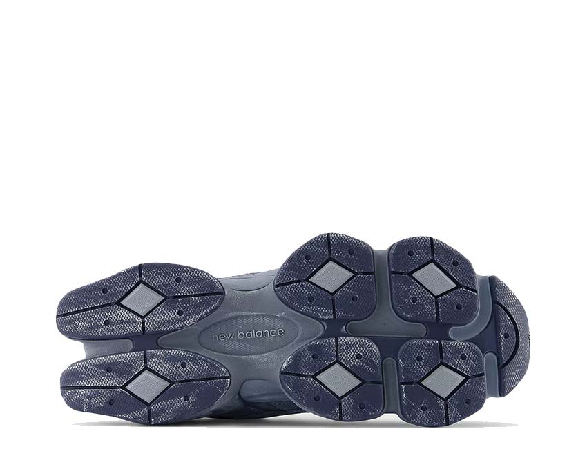 New Balance 9060 Magnet